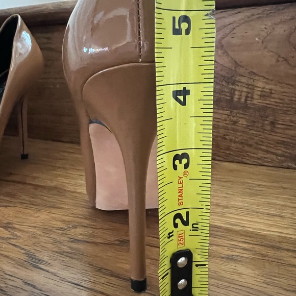 BOUTIQUE 9 “XO Sally” Stiletto - Picture 14 of 15